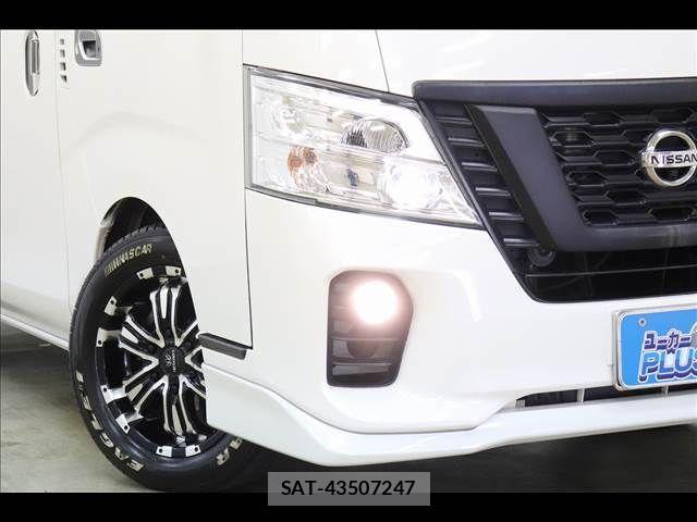 Nissan NV350 Caravan 2018-03 1207919-24