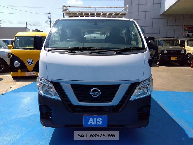 Nissan NV350 Caravan 2018-07 1237753-3