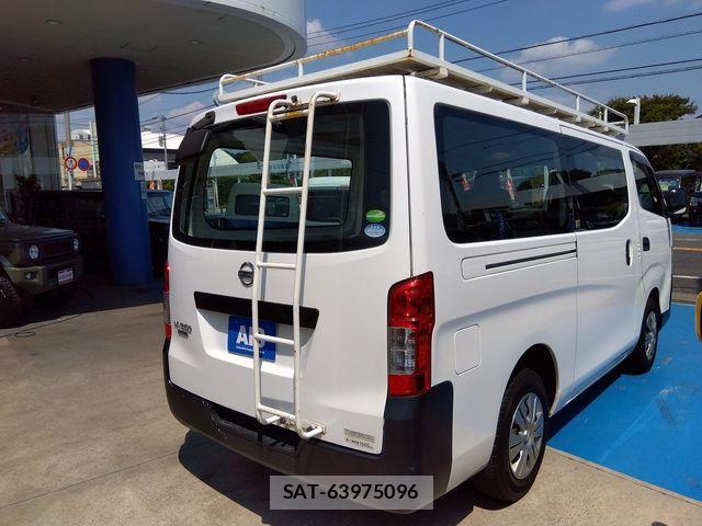 Nissan NV350 Caravan 2018-07 1237753-4