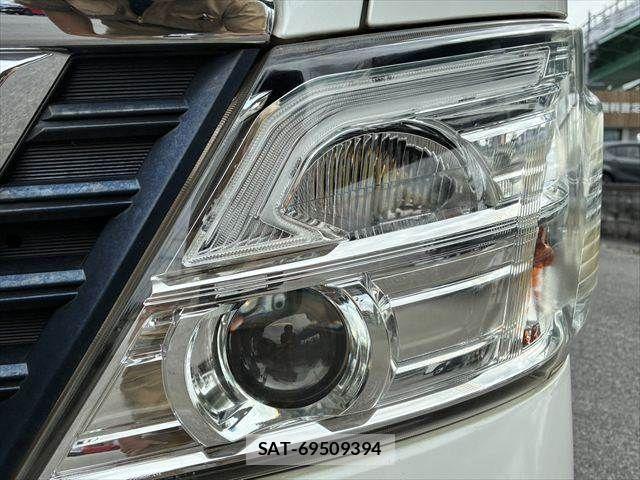 Nissan NV350 Caravan 2017-09 1282696-20