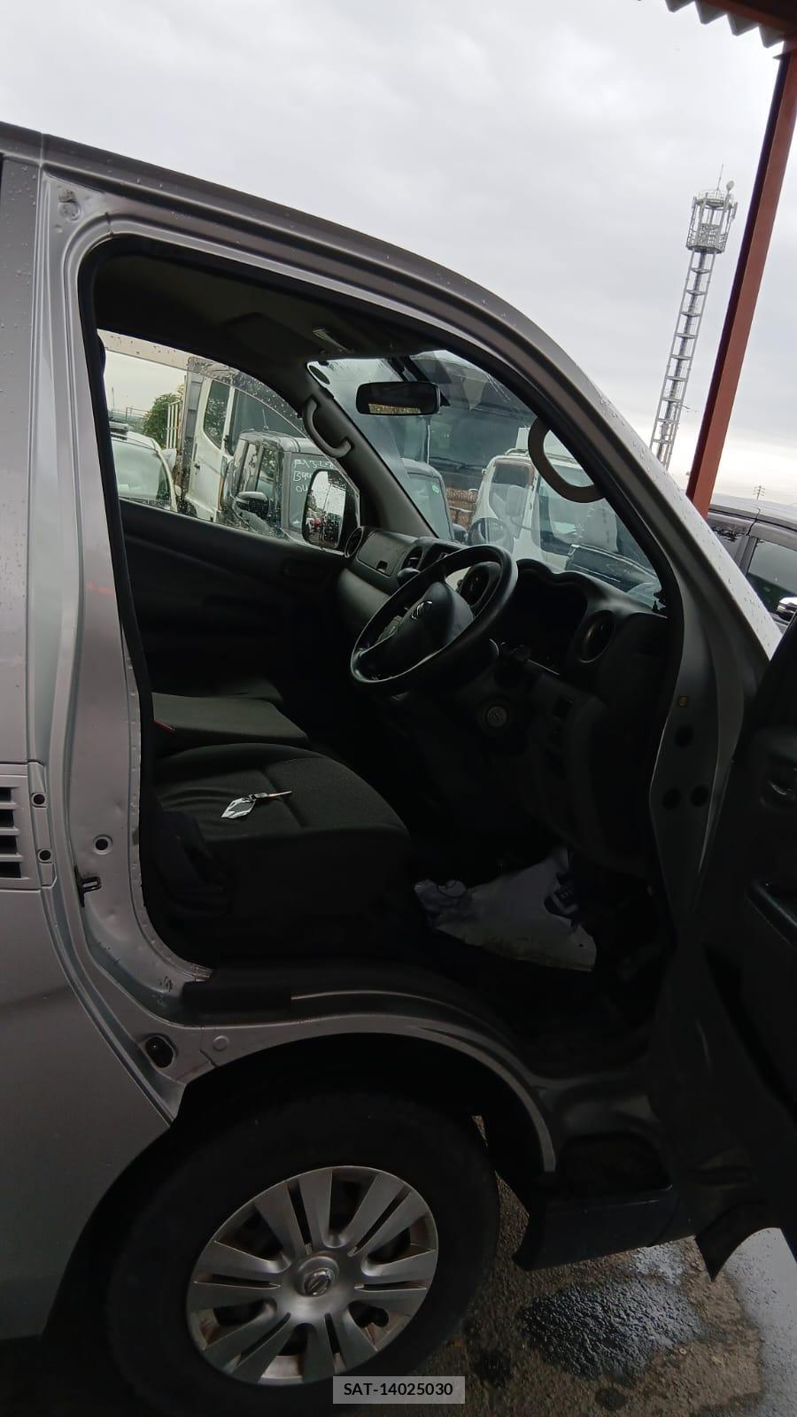 Nissan NV350 Caravan 2020 1232089-11
