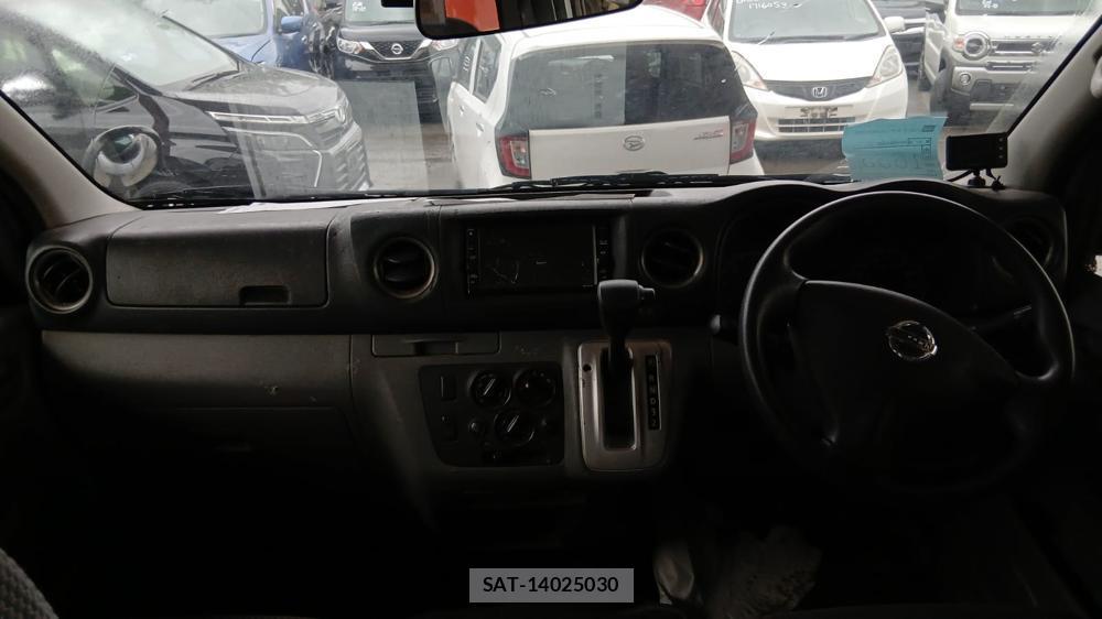 Nissan NV350 Caravan 2020 1232089-12