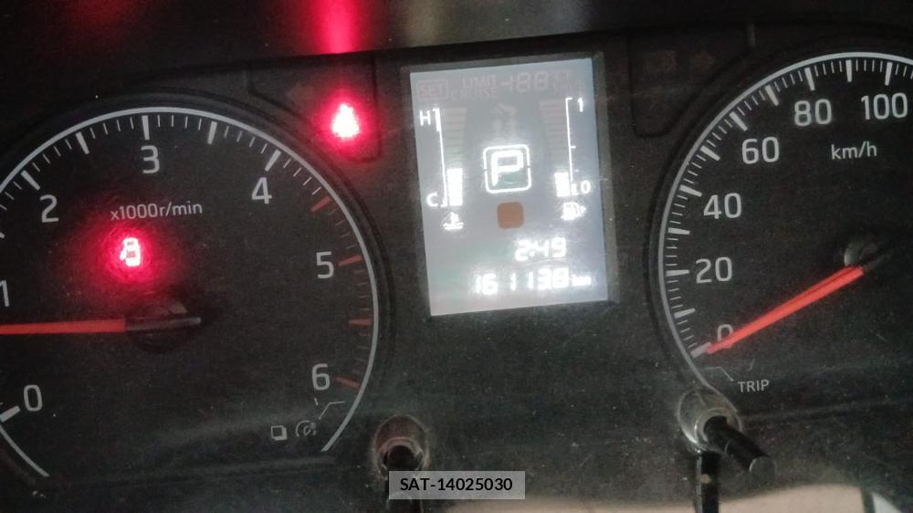 Nissan NV350 Caravan 2020 1232089-13