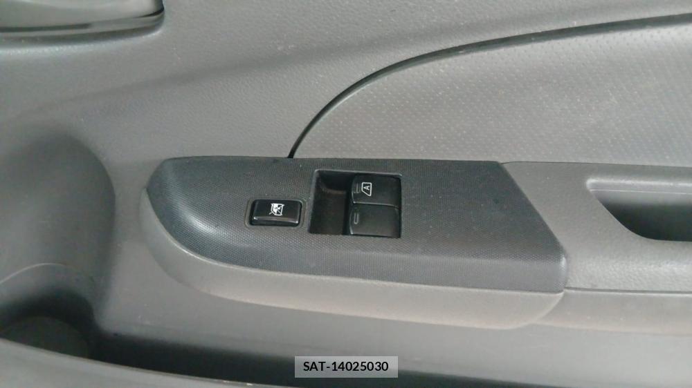 Nissan NV350 Caravan 2020 1232089-16