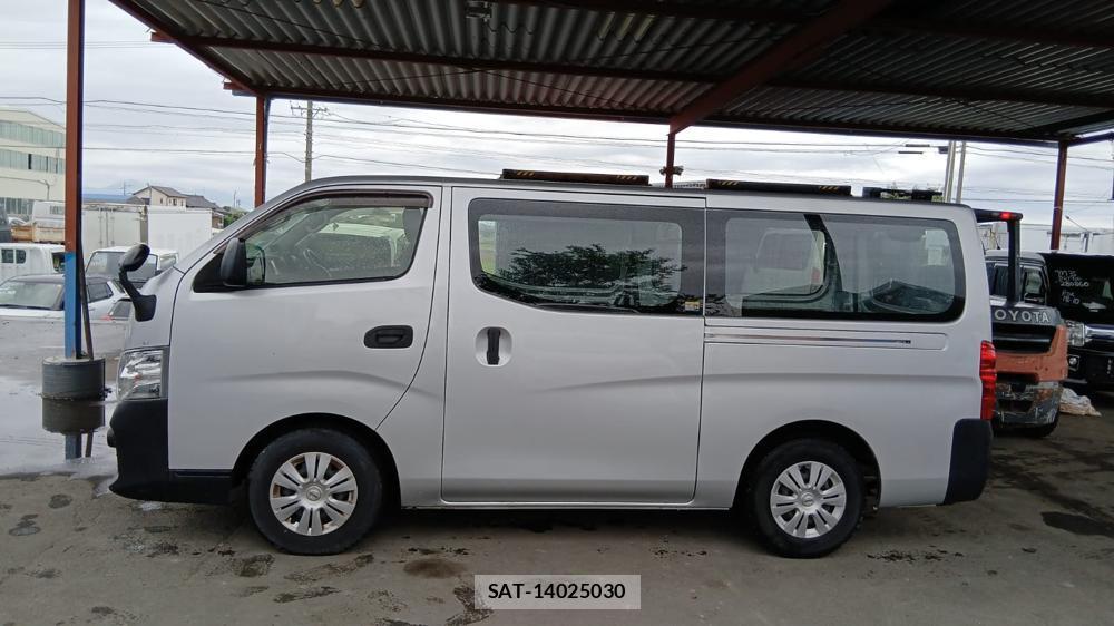 Nissan NV350 Caravan 2020 1232089-1