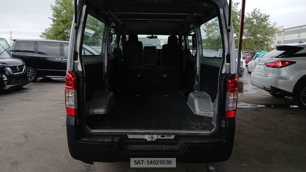 Nissan NV350 Caravan 2020 1232089-20