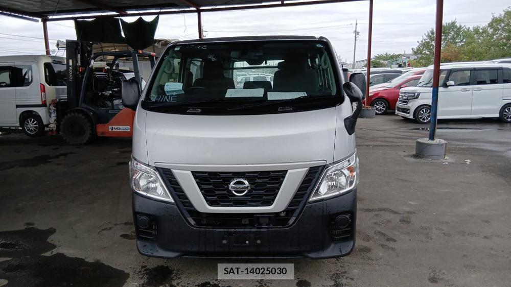Nissan NV350 Caravan 2020 1232089-7