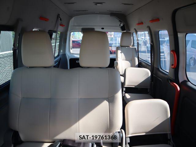 Nissan NV350 Caravan 2017-07 1355264-4