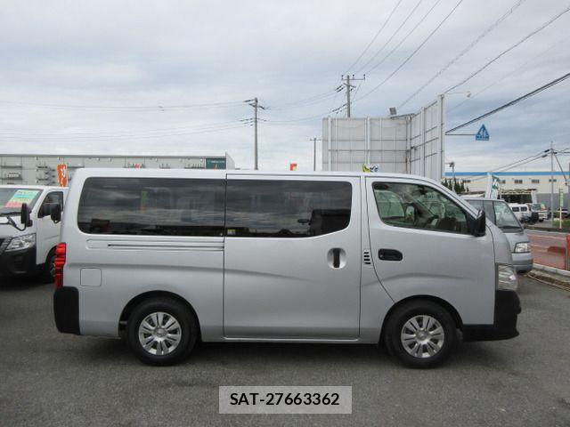 Nissan NV350 Caravan 2018-09 1586846-3