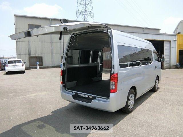 Nissan NV350 Caravan 2014-05 1586836-10
