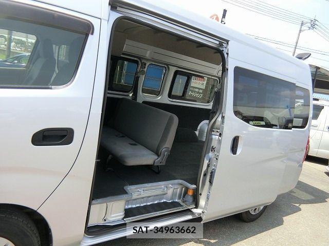 Nissan NV350 Caravan 2014-05 1586836-15