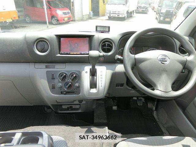 Nissan NV350 Caravan 2014-05 1586836-16