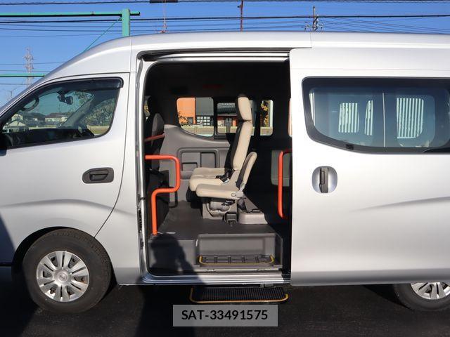Nissan NV350 Caravan 2019-07 1847616-24