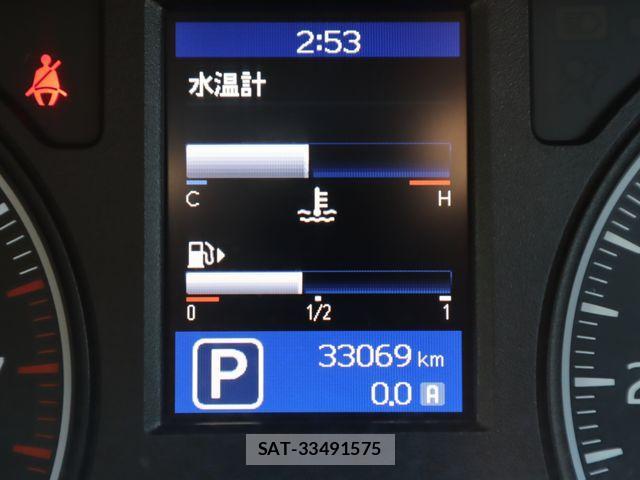 Nissan NV350 Caravan 2019-07 1847616-25
