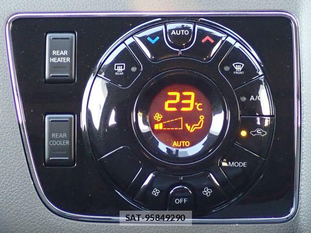 Nissan NV350 Caravan 2018-11 2003374-13