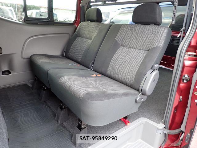 Nissan NV350 Caravan 2018-11 2003374-24
