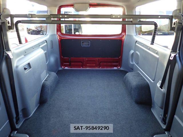 Nissan NV350 Caravan 2018-11 2003374-26