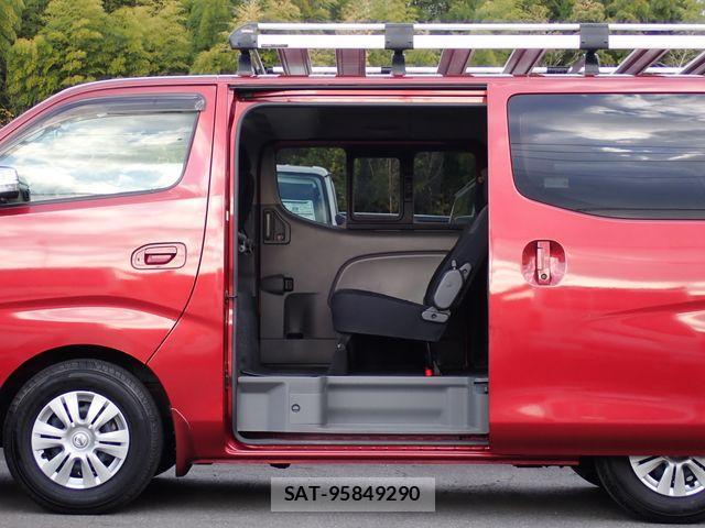 Nissan NV350 Caravan 2018-11 2003374-4