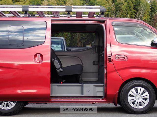 Nissan NV350 Caravan 2018-11 2003374-5
