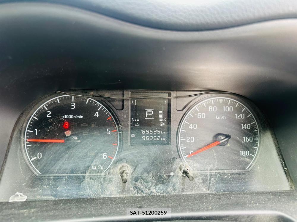 Nissan NV350 Caravan 2020 1680864-15