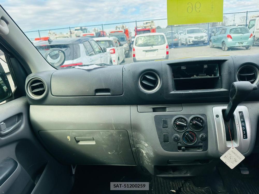 Nissan NV350 Caravan 2020 1680864-17
