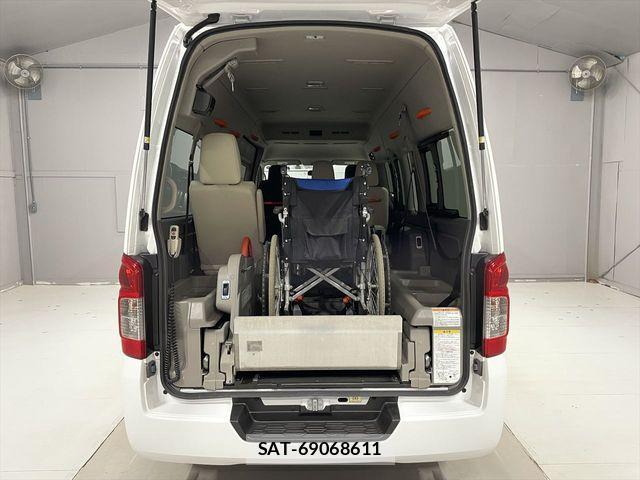 Nissan NV350 Caravan 2019-11 2100415-14