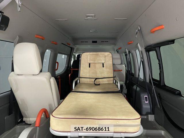 Nissan NV350 Caravan 2019-11 2100415-17