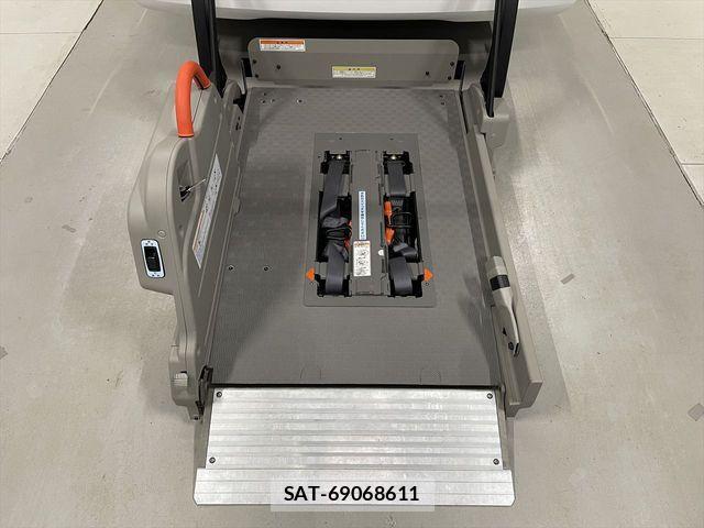 Nissan NV350 Caravan 2019-11 2100415-5