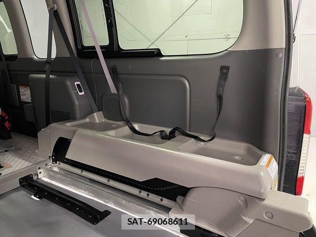Nissan NV350 Caravan 2019-11 2100415-8
