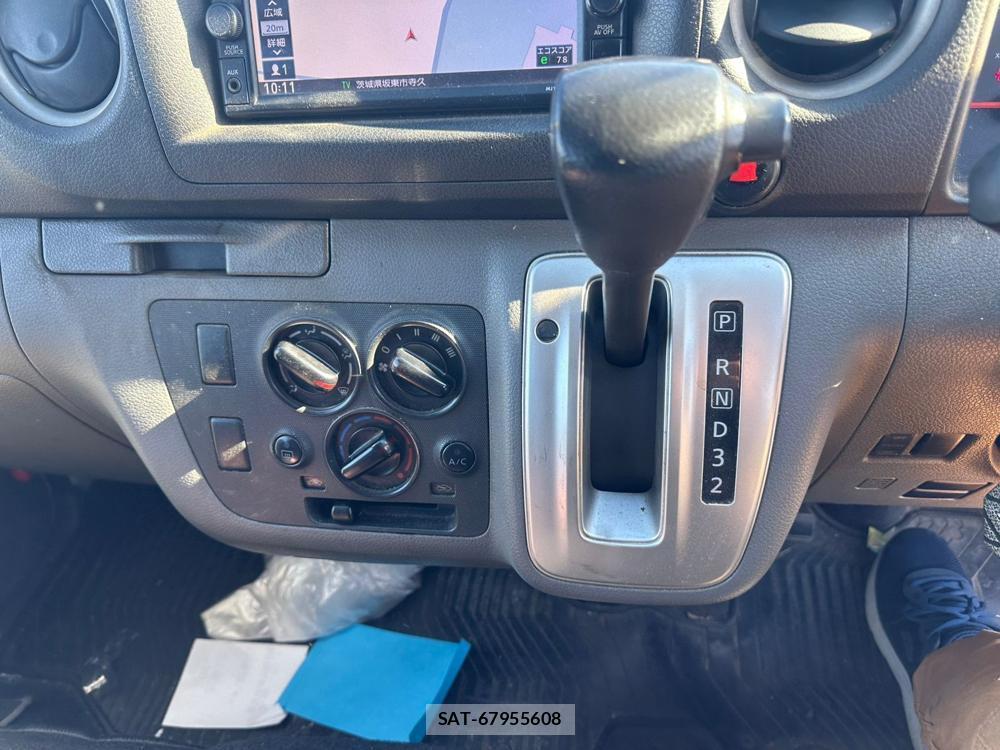 Nissan NV350 Caravan 2020 2062828-19