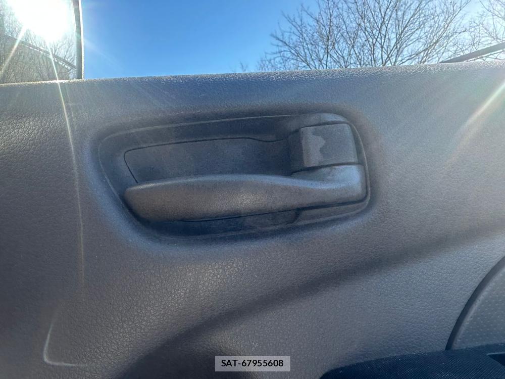 Nissan NV350 Caravan 2020 2062828-20