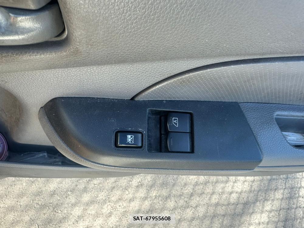 Nissan NV350 Caravan 2020 2062828-21