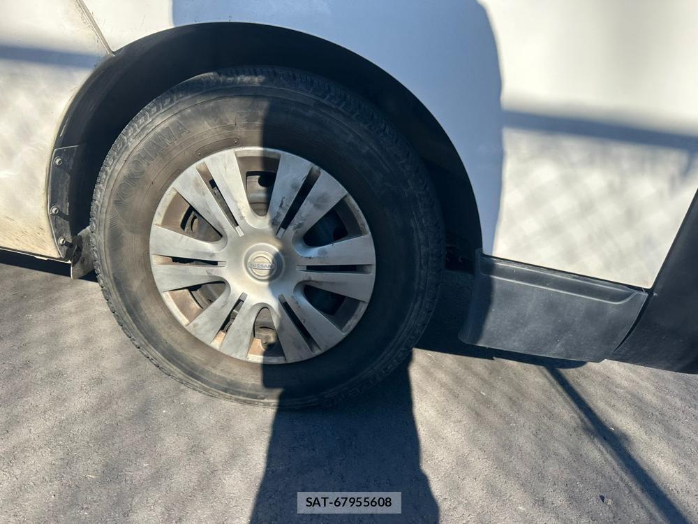 Nissan NV350 Caravan 2020 2062828-29