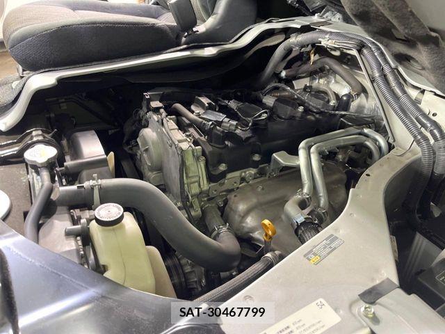 Nissan NV350 Caravan 2019-02 2352057-17