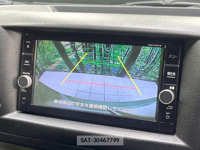 Nissan NV350 Caravan 2019-02 2352057-4