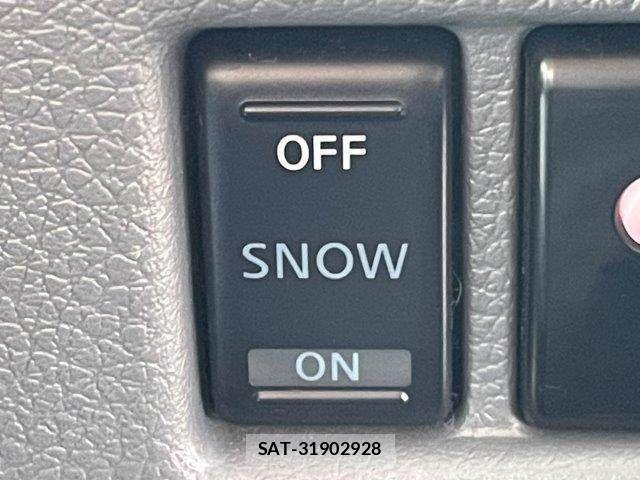 Nissan NV350 Caravan 2018-08 2401456-9