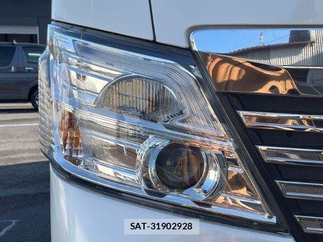 Nissan NV350 Caravan 2018-08 2401456-27