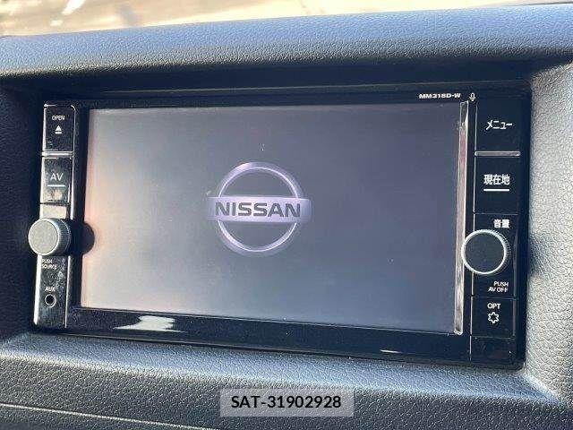 Nissan NV350 Caravan 2018-08 2401456-3