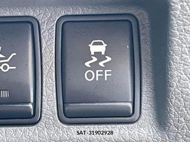 Nissan NV350 Caravan 2018-08 2401456-8