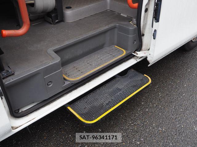 Nissan NV350 Caravan 2013-12 2672936-14
