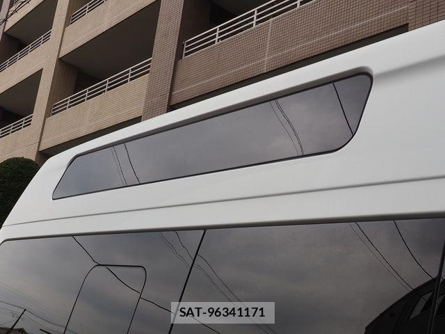 Nissan NV350 Caravan 2013-12 2672936-24