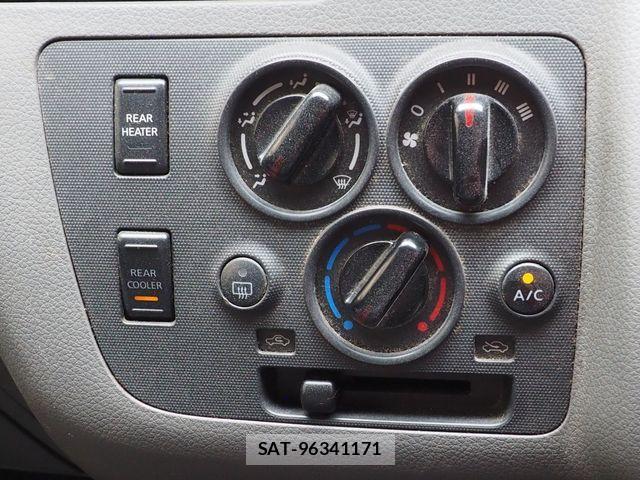 Nissan NV350 Caravan 2013-12 2672936-7