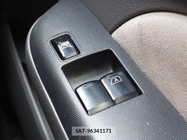 Nissan NV350 Caravan 2013-12 2672936-8