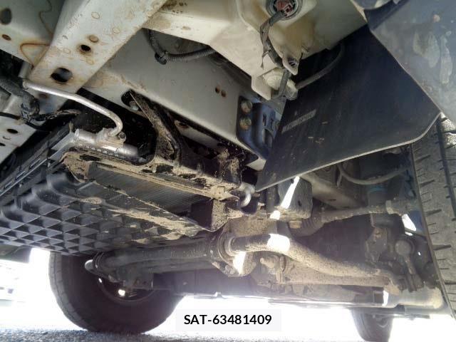 Nissan NV350 Caravan 2015-12 2672949-12