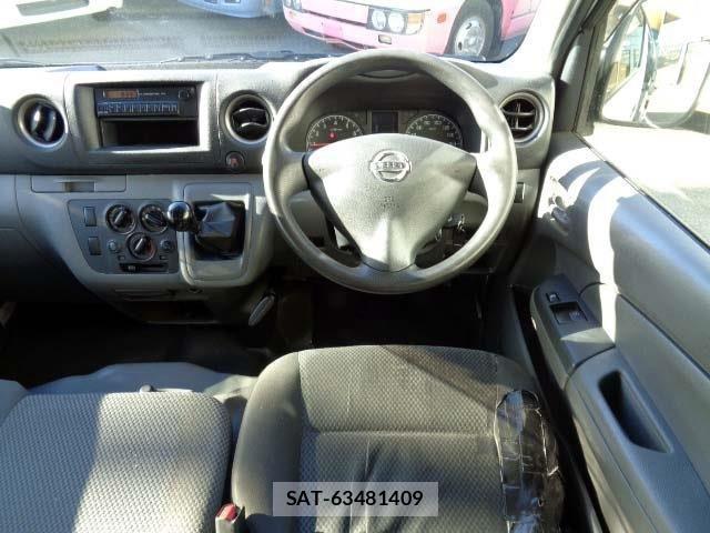 Nissan NV350 Caravan 2015-12 2672949-2
