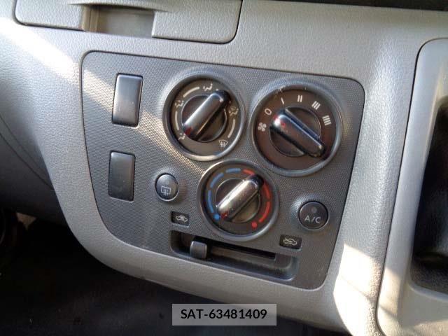 Nissan NV350 Caravan 2015-12 2672949-6