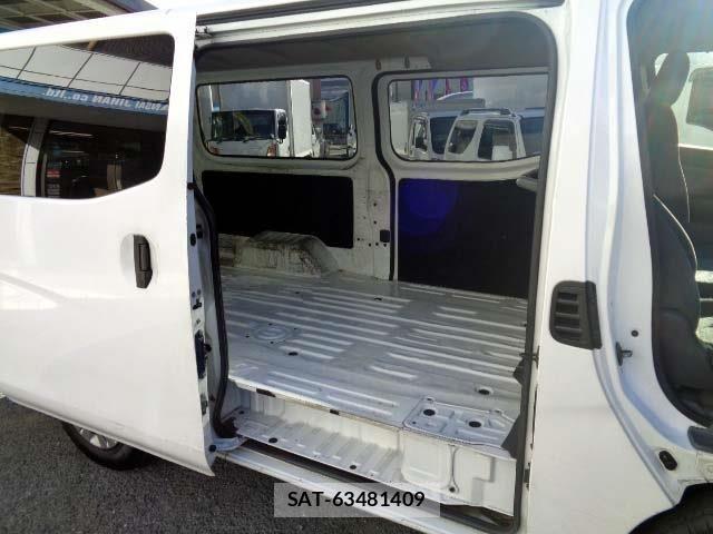 Nissan NV350 Caravan 2015-12 2672949-8