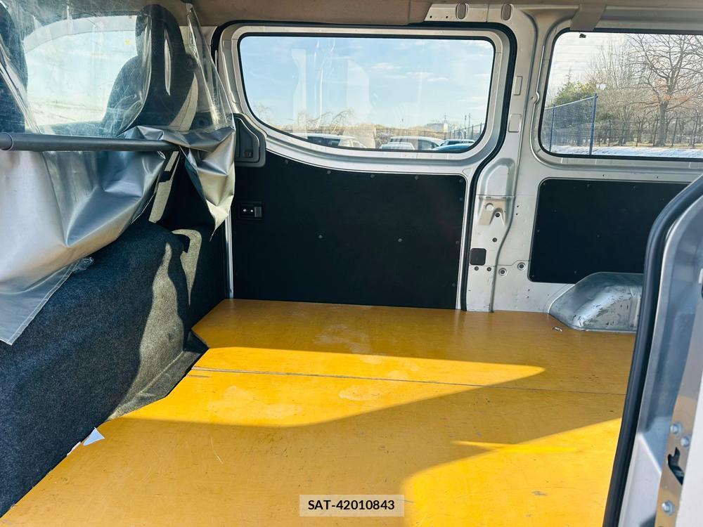 Nissan NV350 Caravan 2020 3090183-9