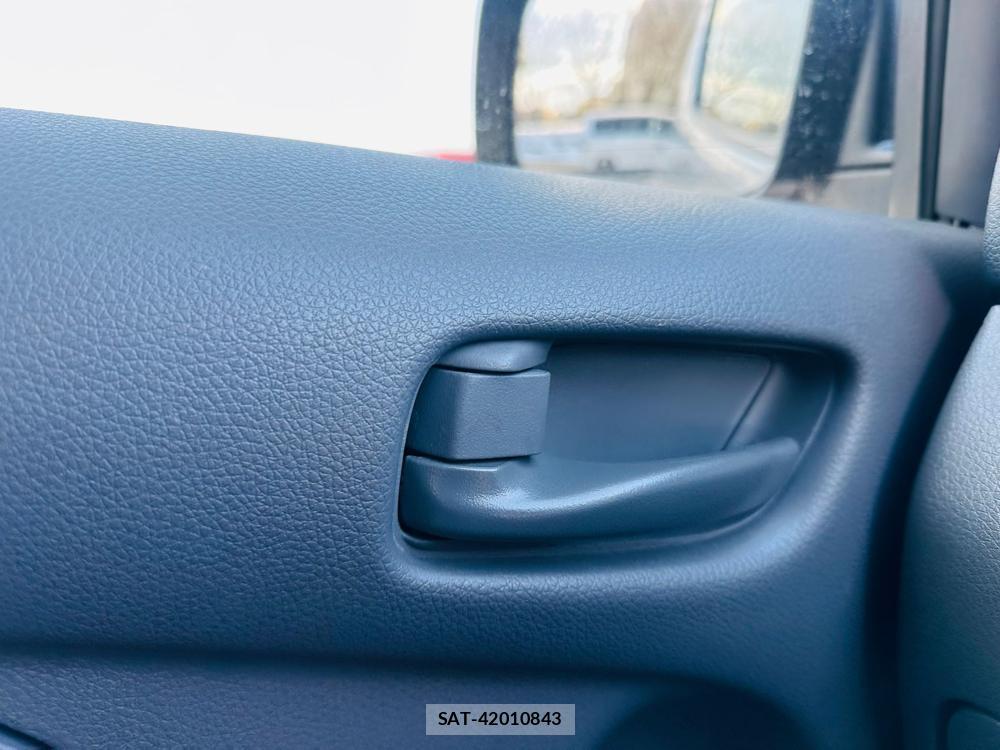 Nissan NV350 Caravan 2020 3090183-20