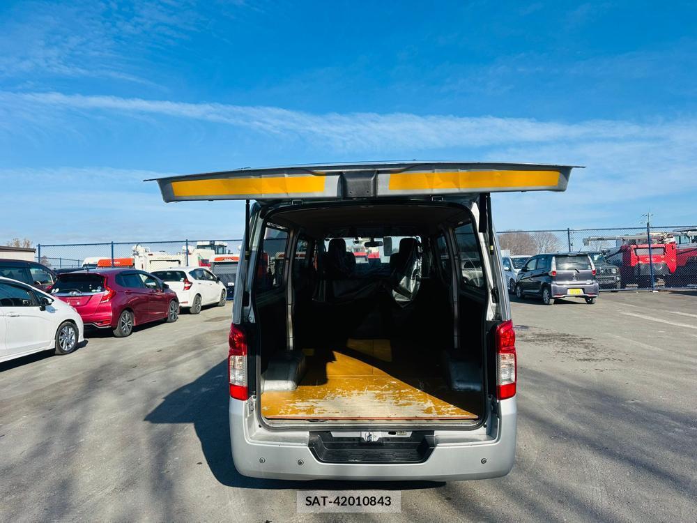 Nissan NV350 Caravan 2020 3090183-24